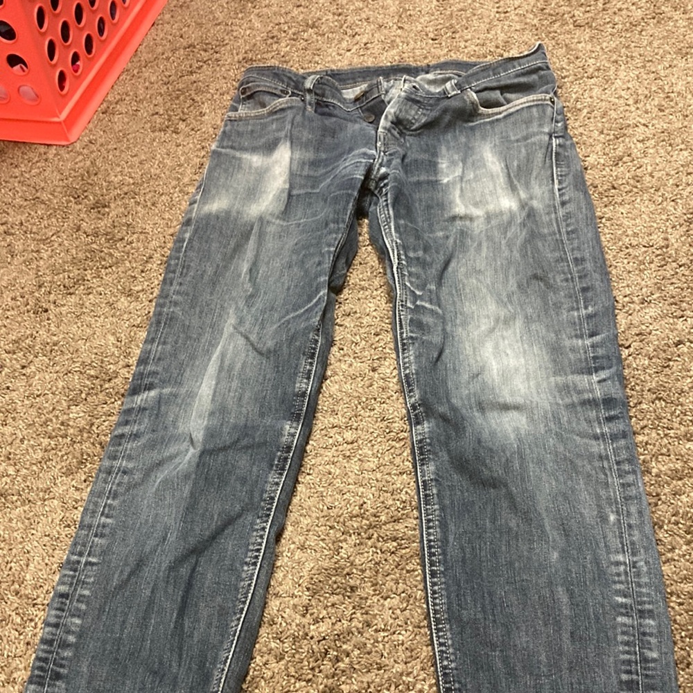 NWOT-Levi’s 501 destressed-unisex button fly jeans